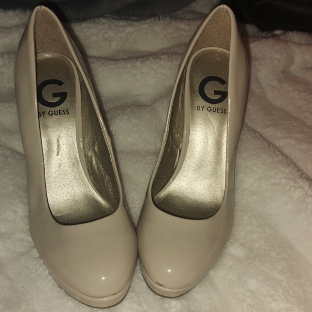 Women 6-in high heel size 8